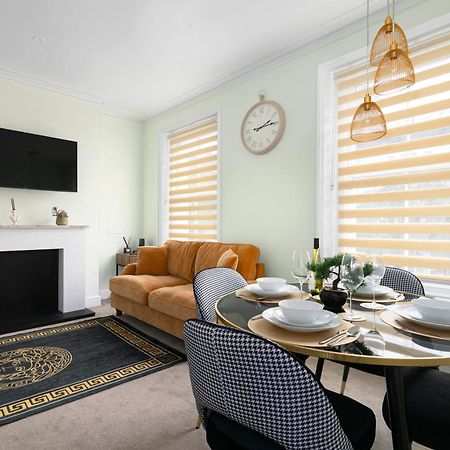 شقة Cosy Flat 5 Min From Holland Park Station! لندن المظهر الخارجي الصورة