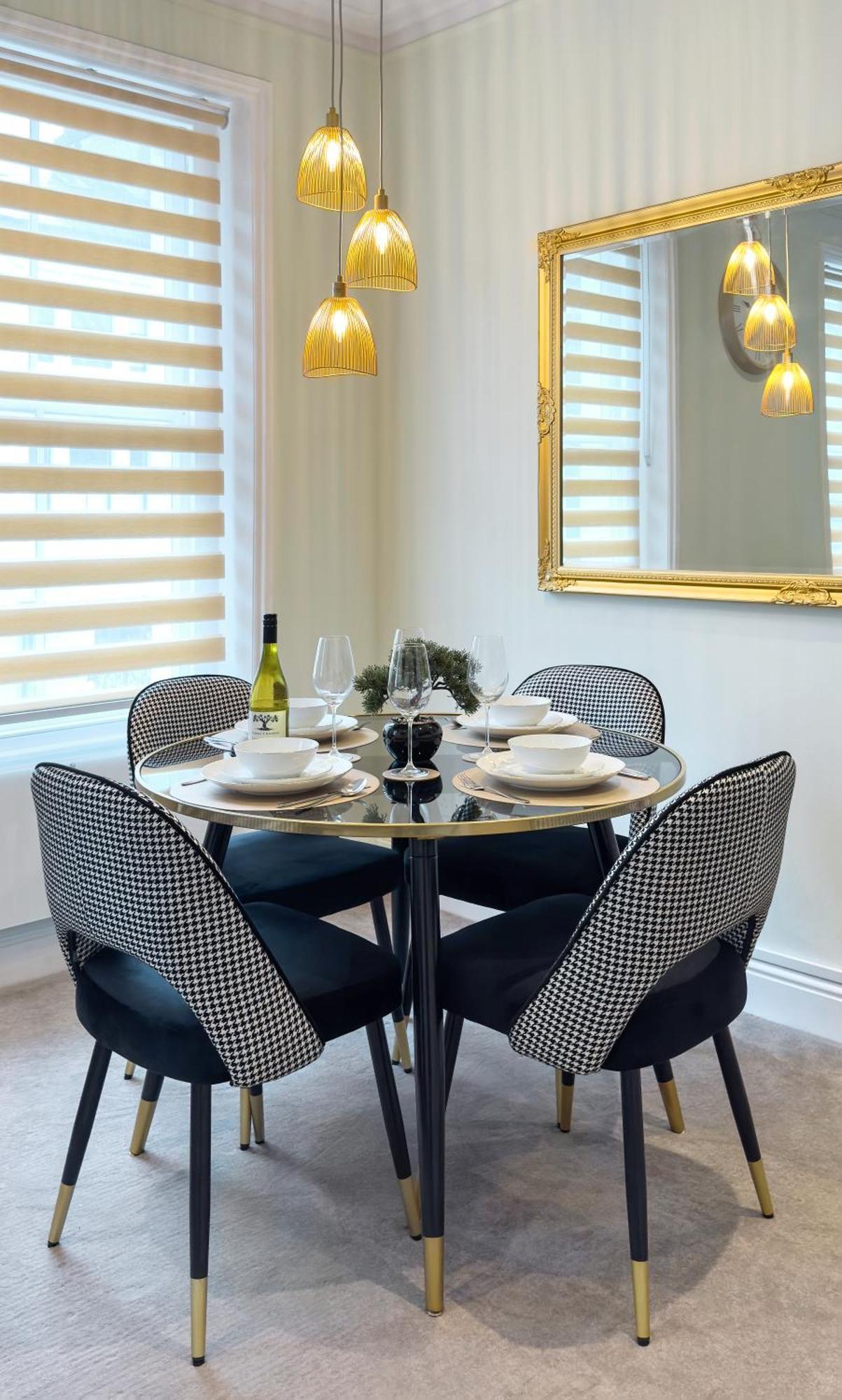 شقة Cosy Flat 5 Min From Holland Park Station! لندن المظهر الخارجي الصورة
