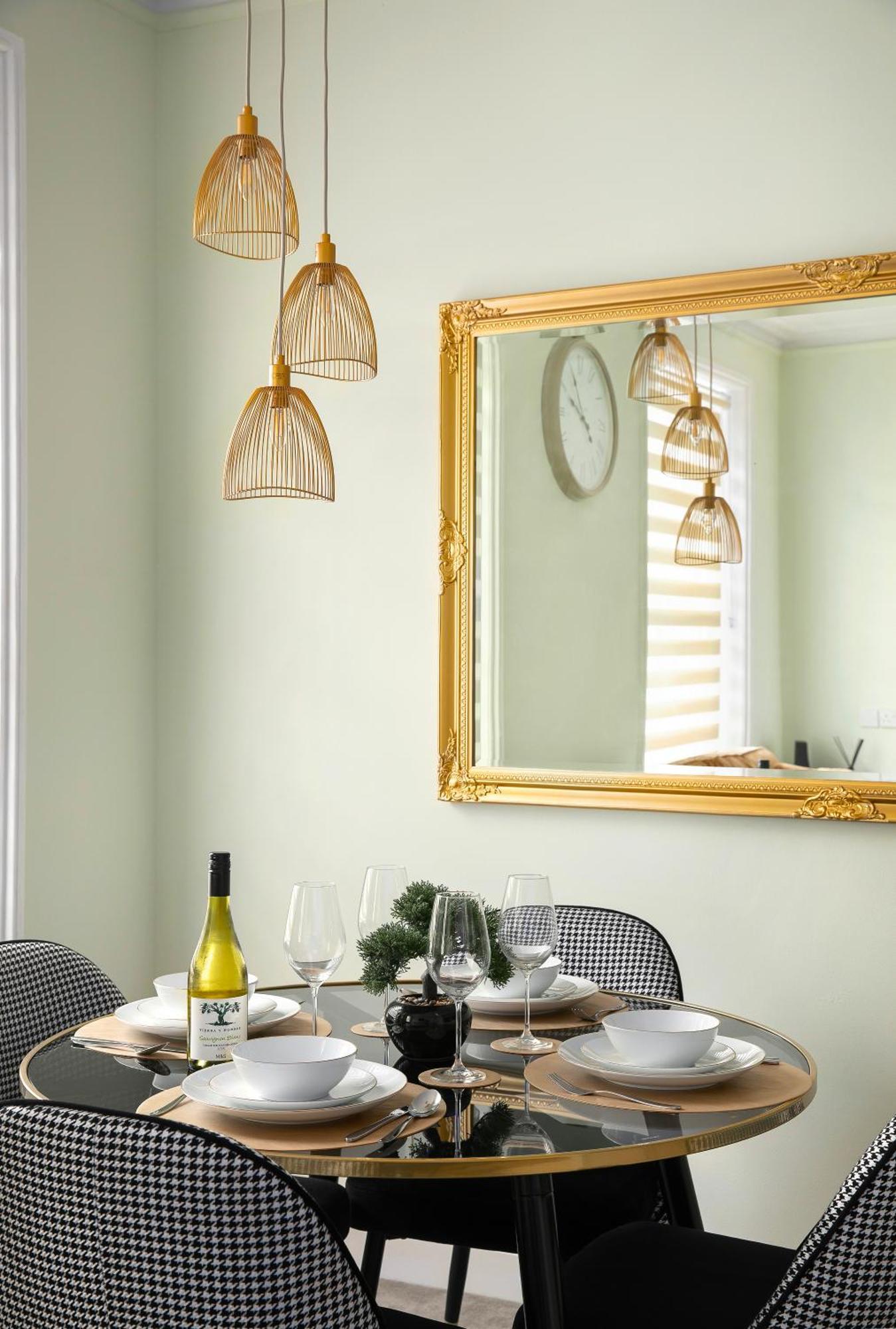 شقة Cosy Flat 5 Min From Holland Park Station! لندن المظهر الخارجي الصورة