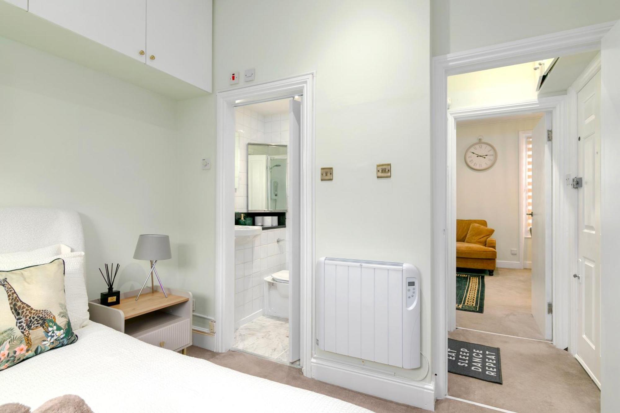 شقة Cosy Flat 5 Min From Holland Park Station! لندن المظهر الخارجي الصورة
